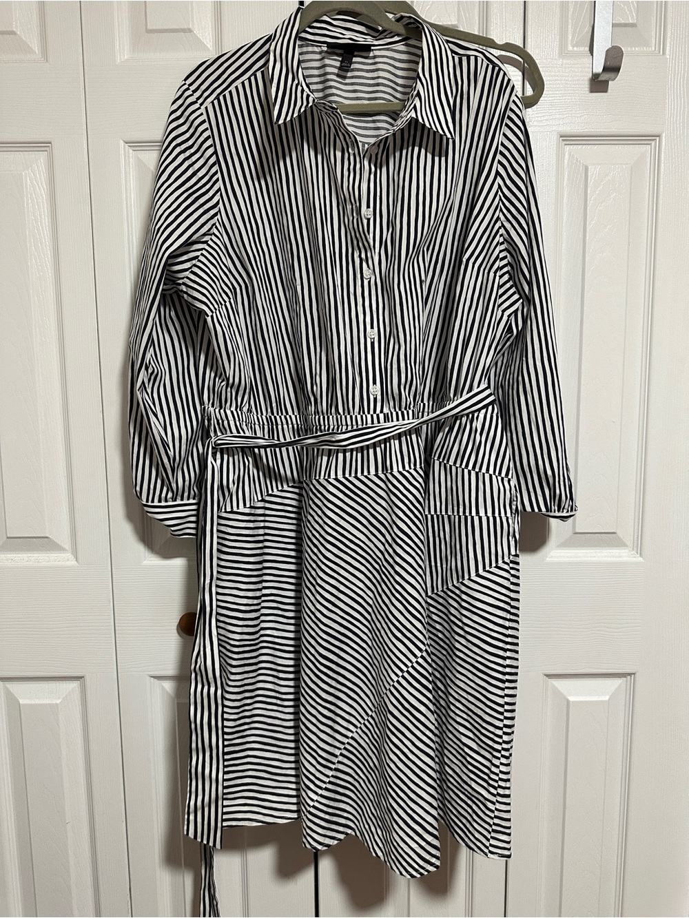 Lane Bryant Black & White Striped Button-Front Shirt Dress with Waist Tie size 2